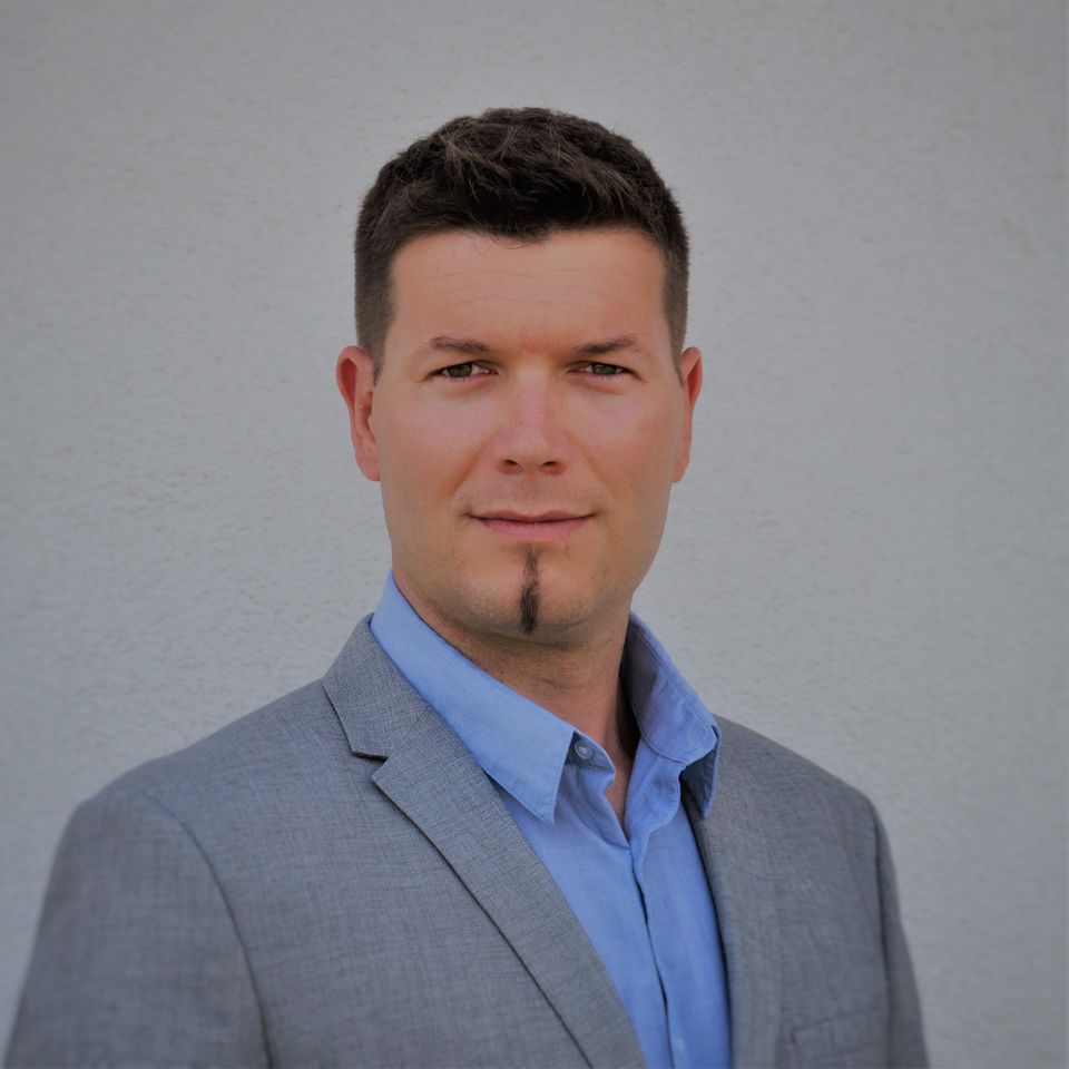 Gabor Zipsze Gabor Zipsze